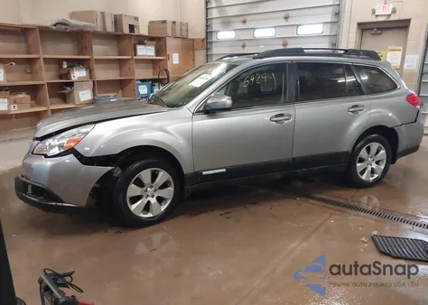 2010 Subaru Outback 2.5I Premium z USA, uszkodzony, nr VIN 4S4BRCGCXA3374434